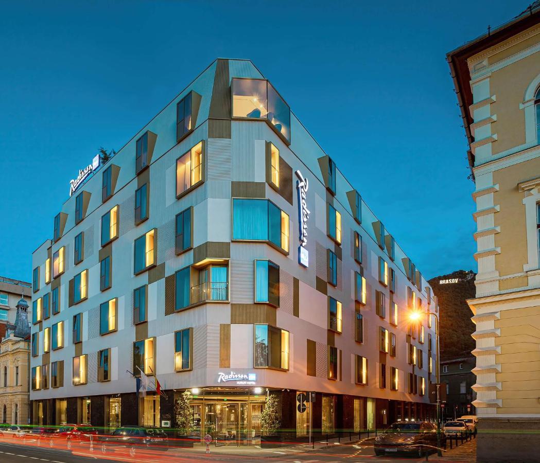 Radisson Blu Aurum Hotel, Brassó Kültér fotó The Hotel